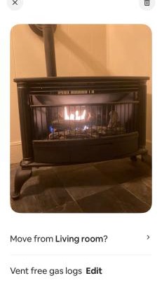 Charleston, SC themed - PRIVATE 1 QUEEN BED 1 BATH APARTMENT 2 FUTONS THAT FOLD OUT FLAT TO SLEEP ON & LEATHER LOVE SEAT GAS LOGS IN LIVING ROOM FULL KITCHEN POKER BUMPER POOL TABLE CONVENIENTLY LOCATED IN COLUMBIA SOUTH CAROLINA 1 QUEEN BED & 2 SOFA BEDS