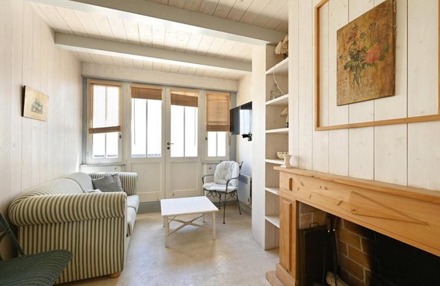 Charmante Maison de Village au Cœur des Portes-en-Ré, Proche Plage et Golf - FR-1-434-86