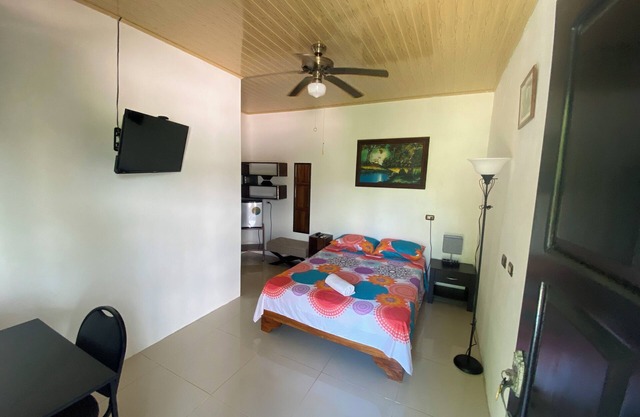 Charming 1-bedroom hotel with AC, WiFi in amazing Bahia Ballena