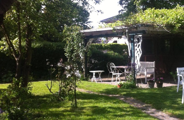 Charming apartment in historic walls directly behind the dike!