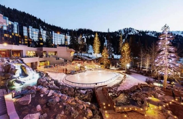 Charming 1-bedroom Resort Condo Fireplace Suite