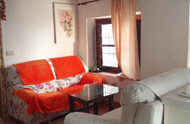 Charming 1-bedroom apartment with AC, WiFi in gorgeous Granada
