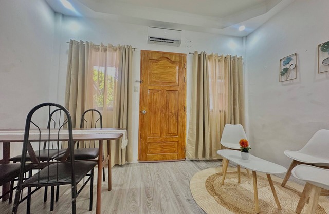 Charming 1-bedroom villa in fabulous General Luna with AC, WiFi