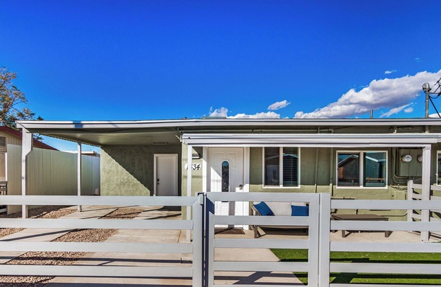 Charming 2-Bedroom, 1-Bath