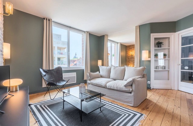 Charming 2 bedroom apartment - Old Lille