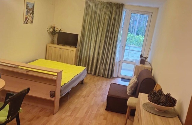 Charming 2-bedroom apartment with AC, WiFi, Kitchen and Safe, In Sunny Beach