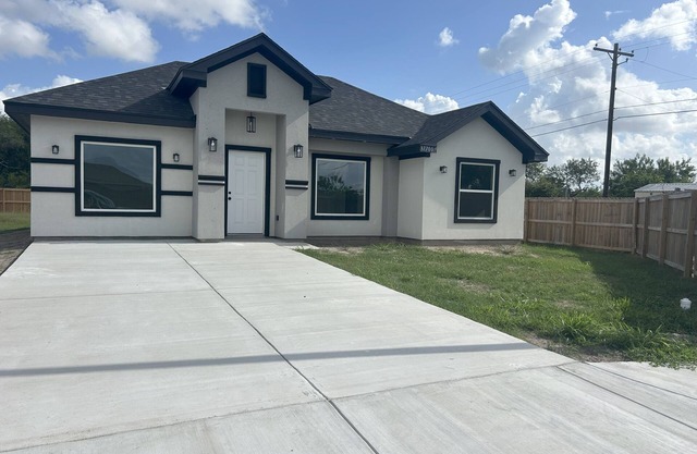 Charming 3-bed 2 Bath Home near Airport and South Padre Island