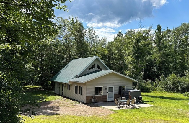 Charming 3-bedroom home in beautiful Ojibwa