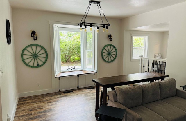 Charming 3-bedroom house in quiet residential neighborhood