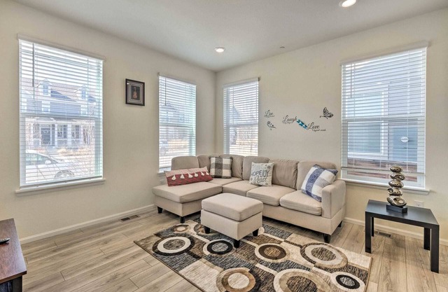 Charming 3BR Retreat - Perfect for Families!