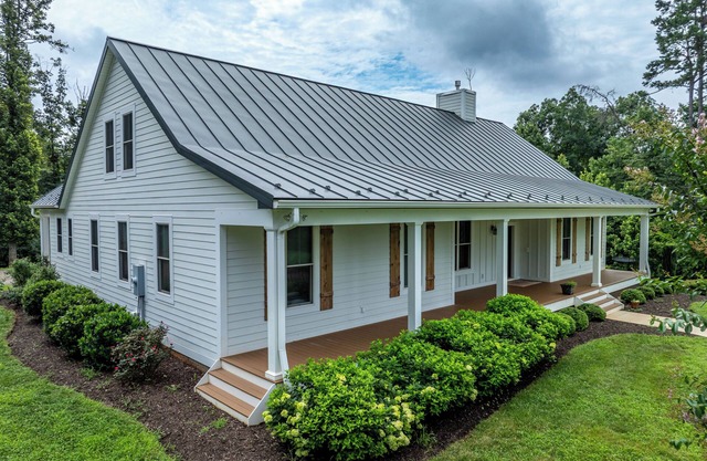 Charming 4-bedroom house in Madison centrally located!
