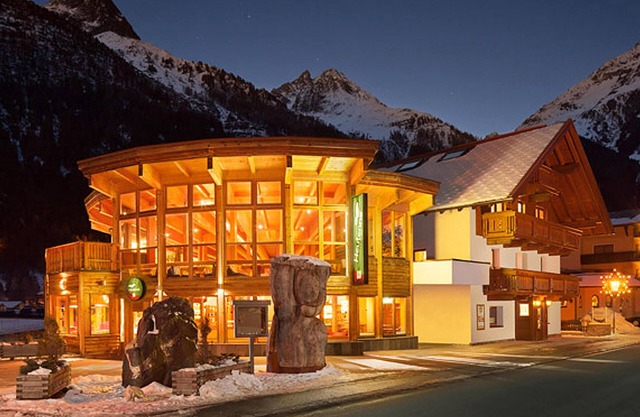 Charming apartment with balcony and ski storage