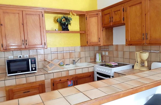 Charming Apartment in La Savane - 65 m² - Terrace with View