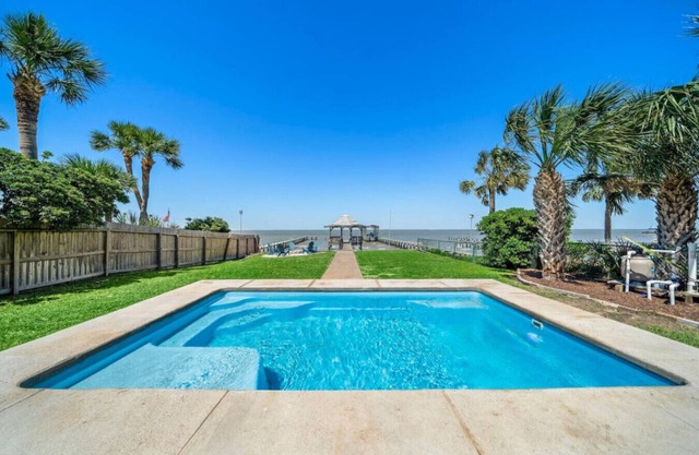 Charming Bayfront Home w/Pool, Pier, and Firepit