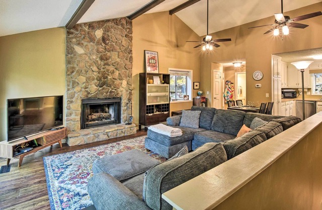 Charming Bent Tree Villa: 7 Miles to Dtwn Jasper!