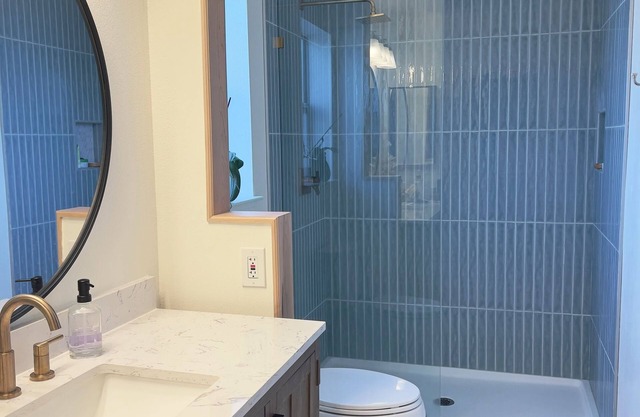 Charming Big 4-bedroom house with AC in Suisun City