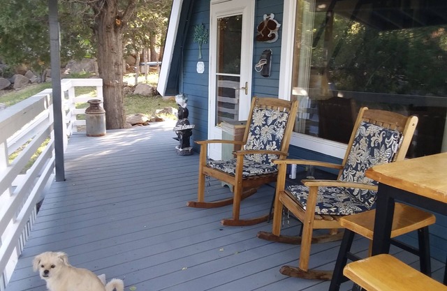 Charming cabin in historical Pine Valley