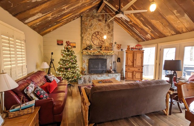 Charming cabin with spectacular views