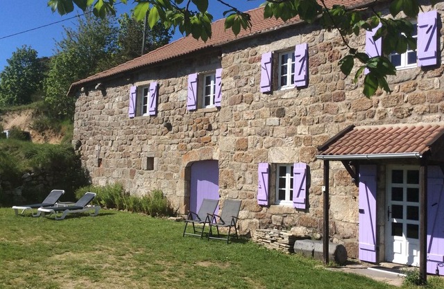 Charming Farmhouse in Cros-de-Géorand With Swimming Pool