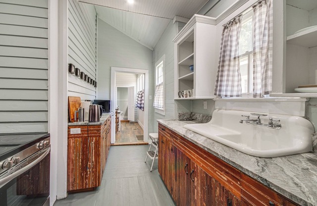 Charming Historic Cottage in Downtown Natchez!