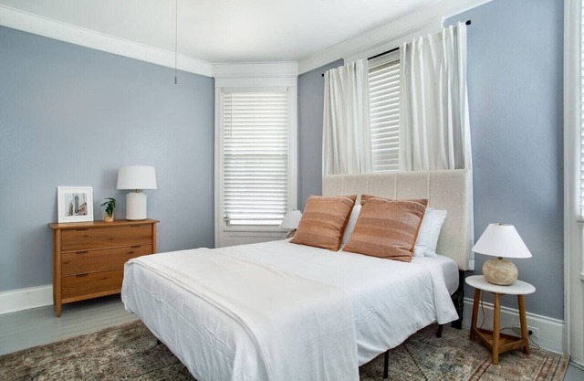 Charming Historic Retreat - 5 Mins from Downtown
