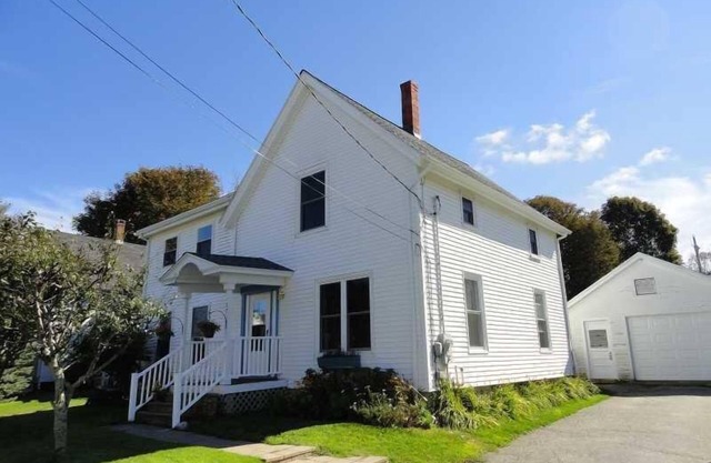 Charming New Englander with Coastal Character Steps from Everything
