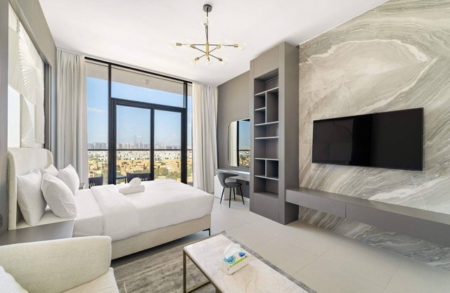 Charming new studio with pool and gym in Al Furjan