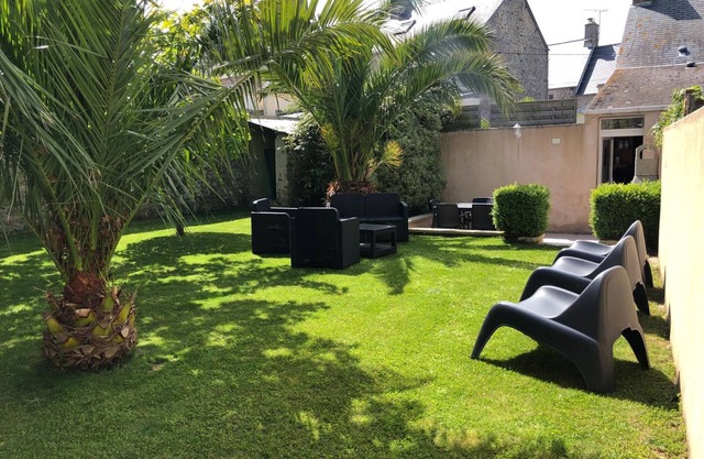 Charming Norman house with private garden, near the beach