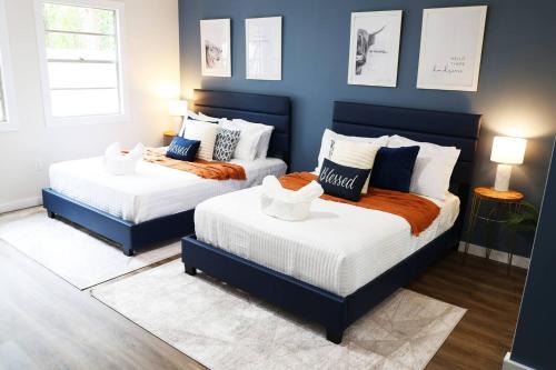 Charming Oasis - Ultimate Rustic Getaway!