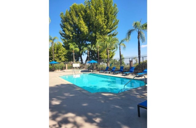 Charming One bedroom Condo Entire Place