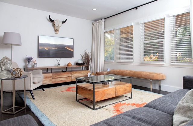 Charming Rustic Modern House Near Detroit Zoo