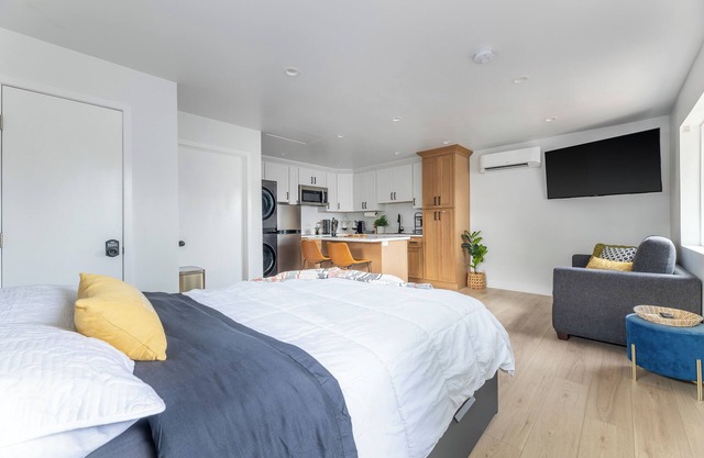 Charming studio with WiFi and AC in delightful San Bernardino