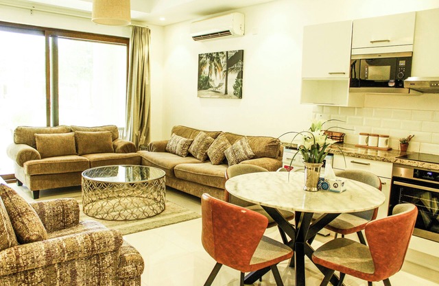 Charming Studio with Garden Terrace