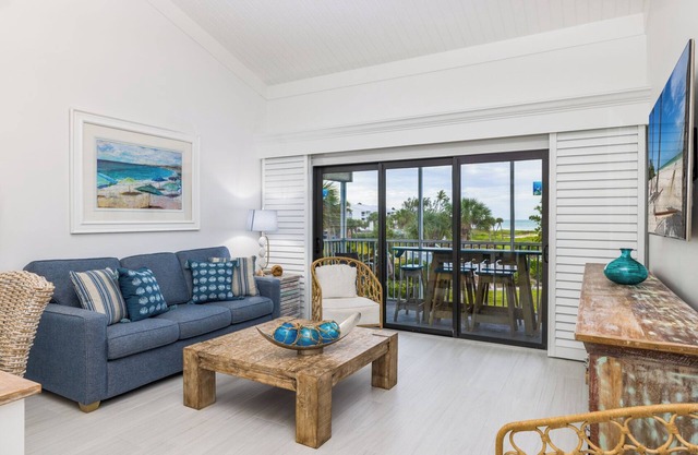 Charming Two Bedroom Villa Steps to Sunset Beach – Perfect Family Escape