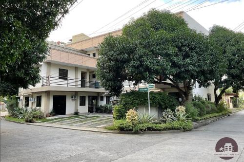 Chateau Cinco Near SM Lanang