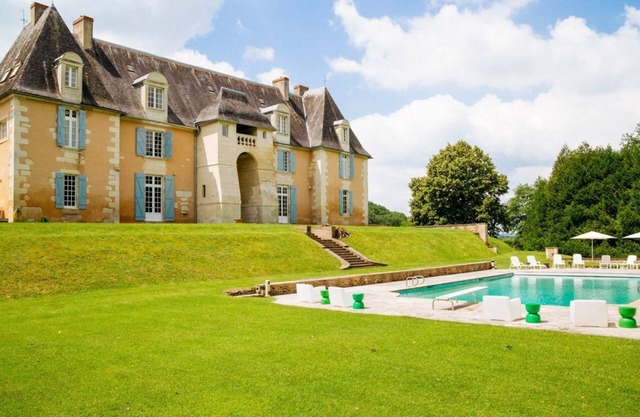 Chateau Fleur - Ten Bedroom Castle, Sleeps 18