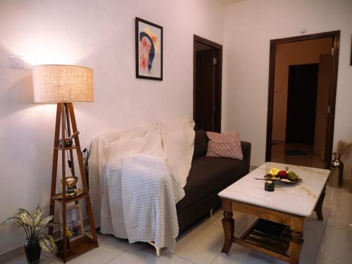 Cherry Blossom Hideaway Elegant 3BHK Cozy Ambience With Pool