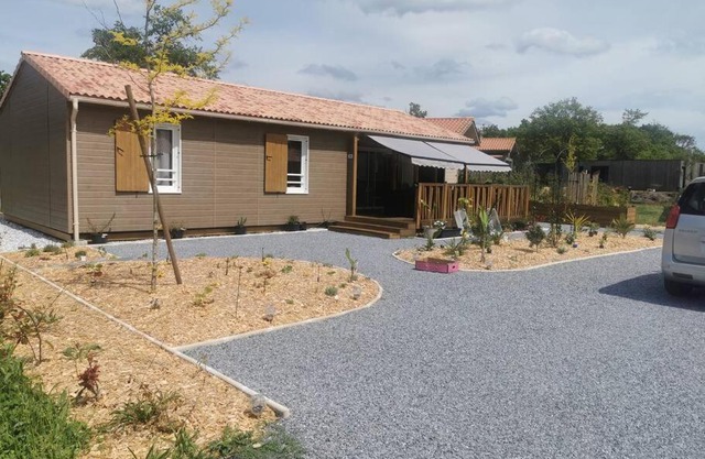 Chez Christian Chalet aux bords du lac de Peyre