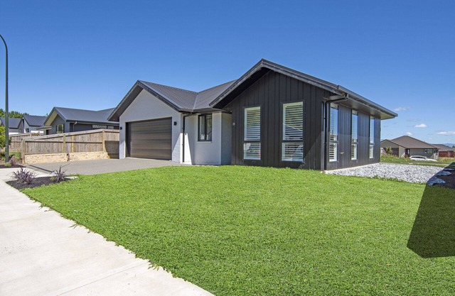 Chic And Cosy - Nelson Holiday Home