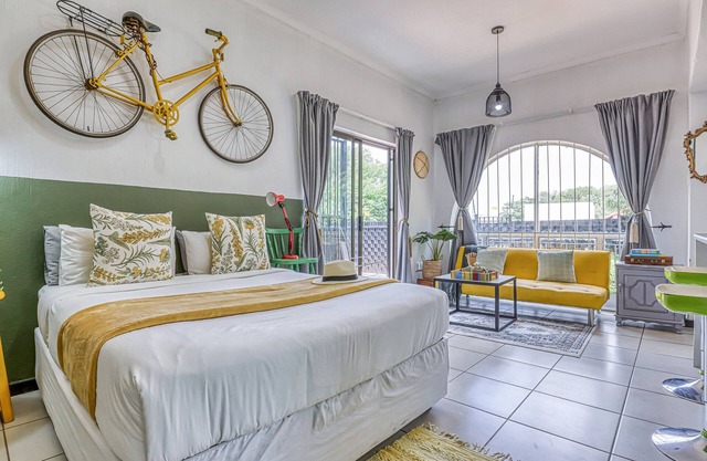 Chic Midtown Studio-1 Bed-solar-pool-fibre-samrand