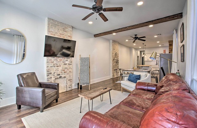 Chic New Orleans Gem w/Deck: Walk to Cafes!