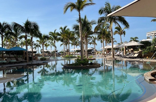 Chic resort with WiFi, AC, fitness room in sunny San Jose del Cabo