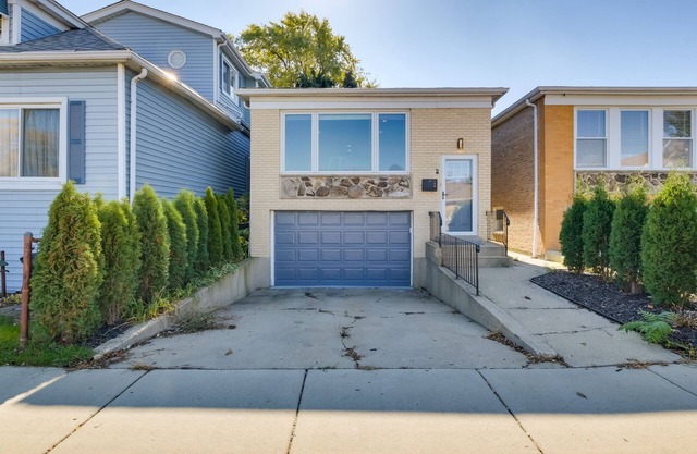 Chicago Studio Rental: 13 Mi to Magnificent Mile!