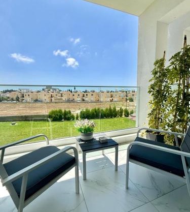 Chill and Stay-Luxury Studio in Kato Paphos
