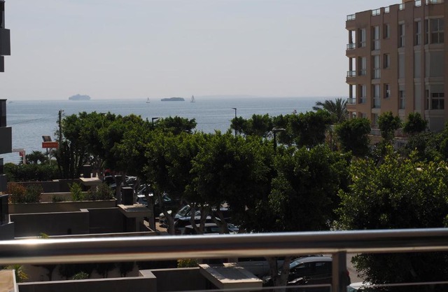 Chill Beach Condo for an Ibiza nice experiencience.