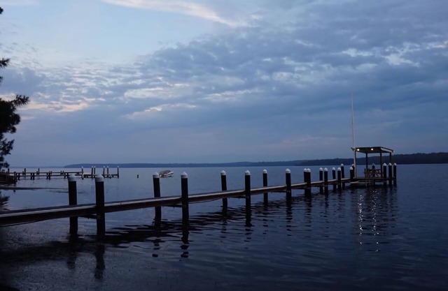 Chill Out the Basin by Jervis Bay Breaks
