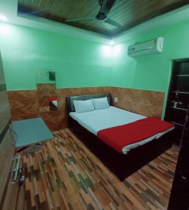 Chinmay Lodging
