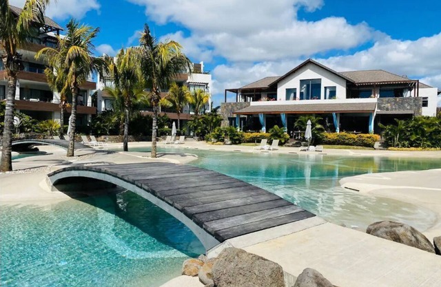 Choisy Les Bains M2 - One Bedroom Apartment, Sleeps 4