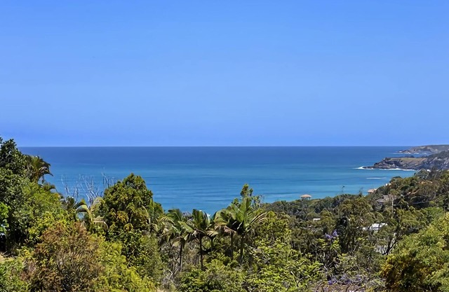 Ciao Korora The Classic, luxury studio with magnificent ocean views.