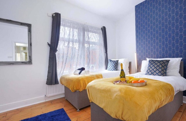 City Centre House - Parking, Fast Wi-Fi & SmartTVs